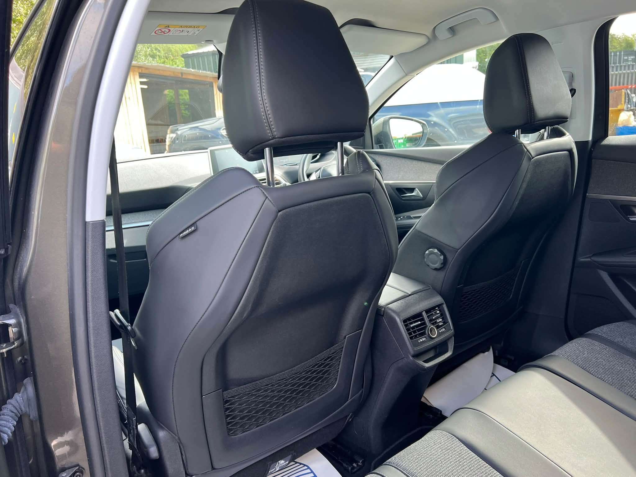 2019 PEUGEOT 3008 2019 PEUGEOT 3008