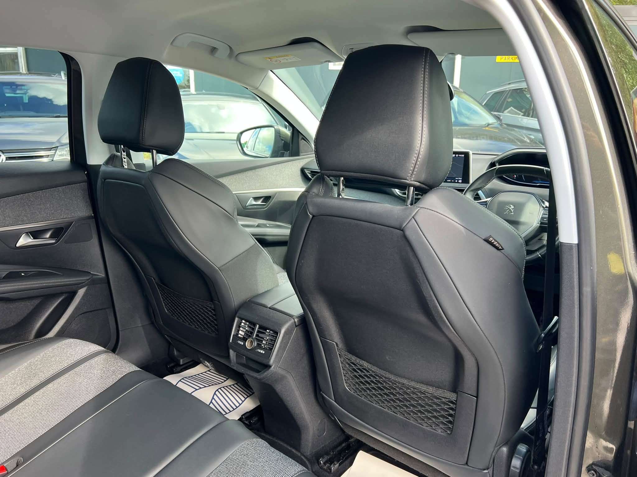 2019 PEUGEOT 3008 2019 PEUGEOT 3008