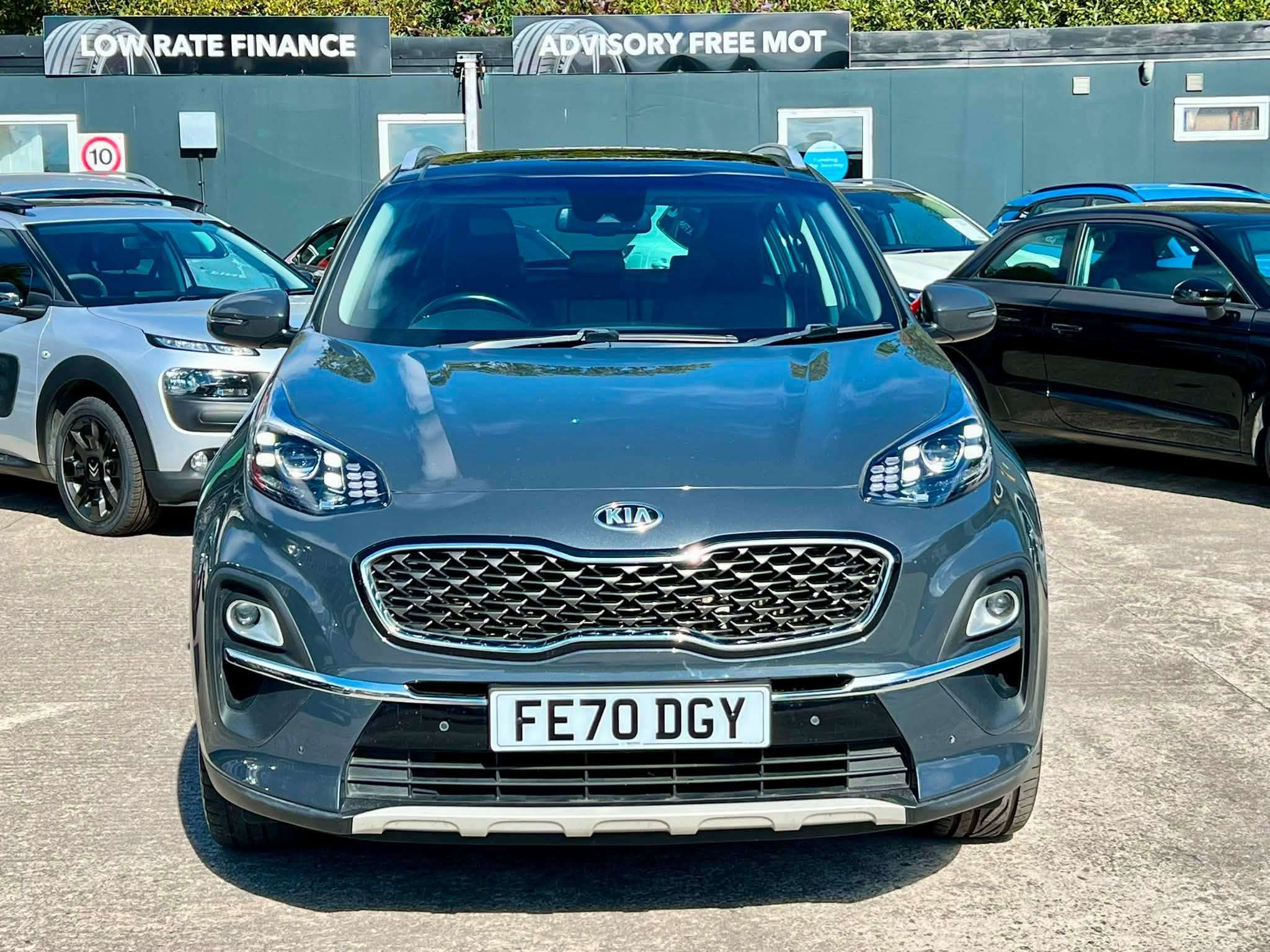 A 2020 KIA SPORTAGE 1.6 CRDi MHEV 3 SUV 5dr Diesel Hybrid Manual Euro 6 (s/s) (134 bhp) A 2020 KIA SPORTAGE 1.6 CRDi MHEV 3 SUV 5dr Diesel Hybrid Manual Euro 6 (s/s) (134 bhp)