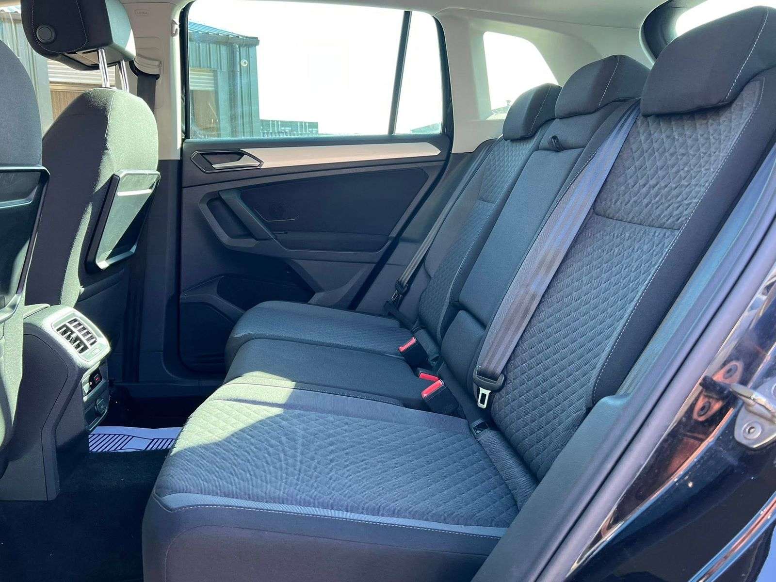 2017 VOLKSWAGEN TIGUAN 2017 VOLKSWAGEN TIGUAN