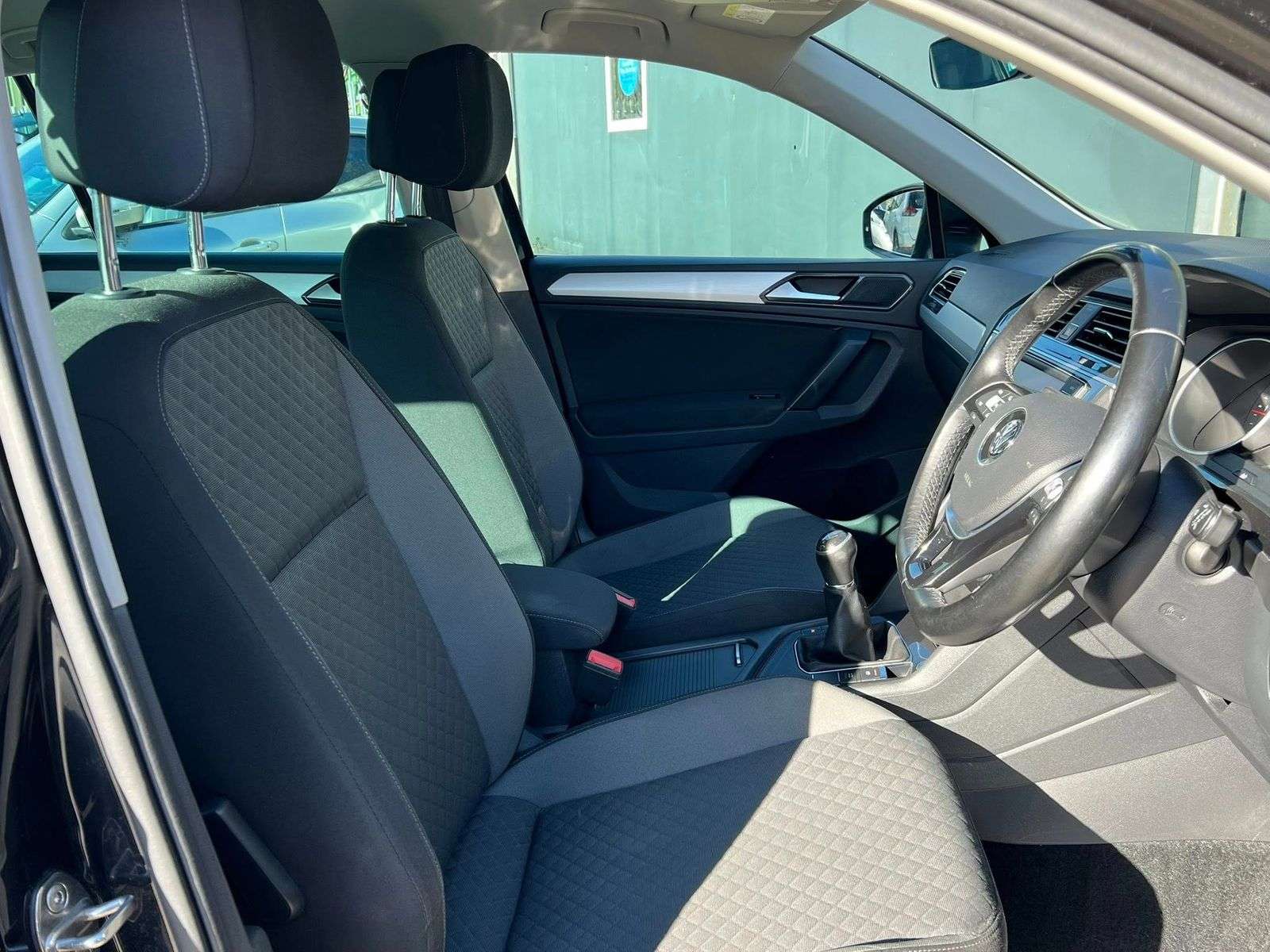 2017 VOLKSWAGEN TIGUAN 2017 VOLKSWAGEN TIGUAN