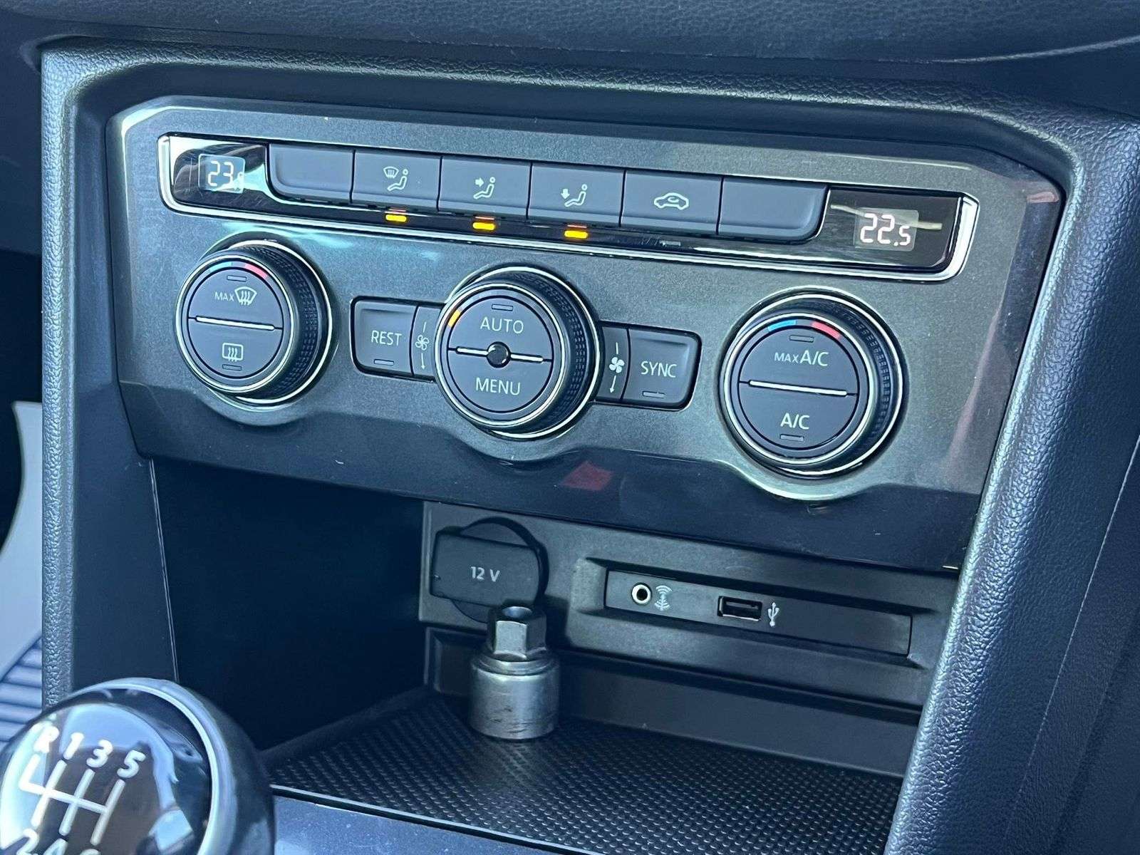 2017 VOLKSWAGEN TIGUAN 2017 VOLKSWAGEN TIGUAN