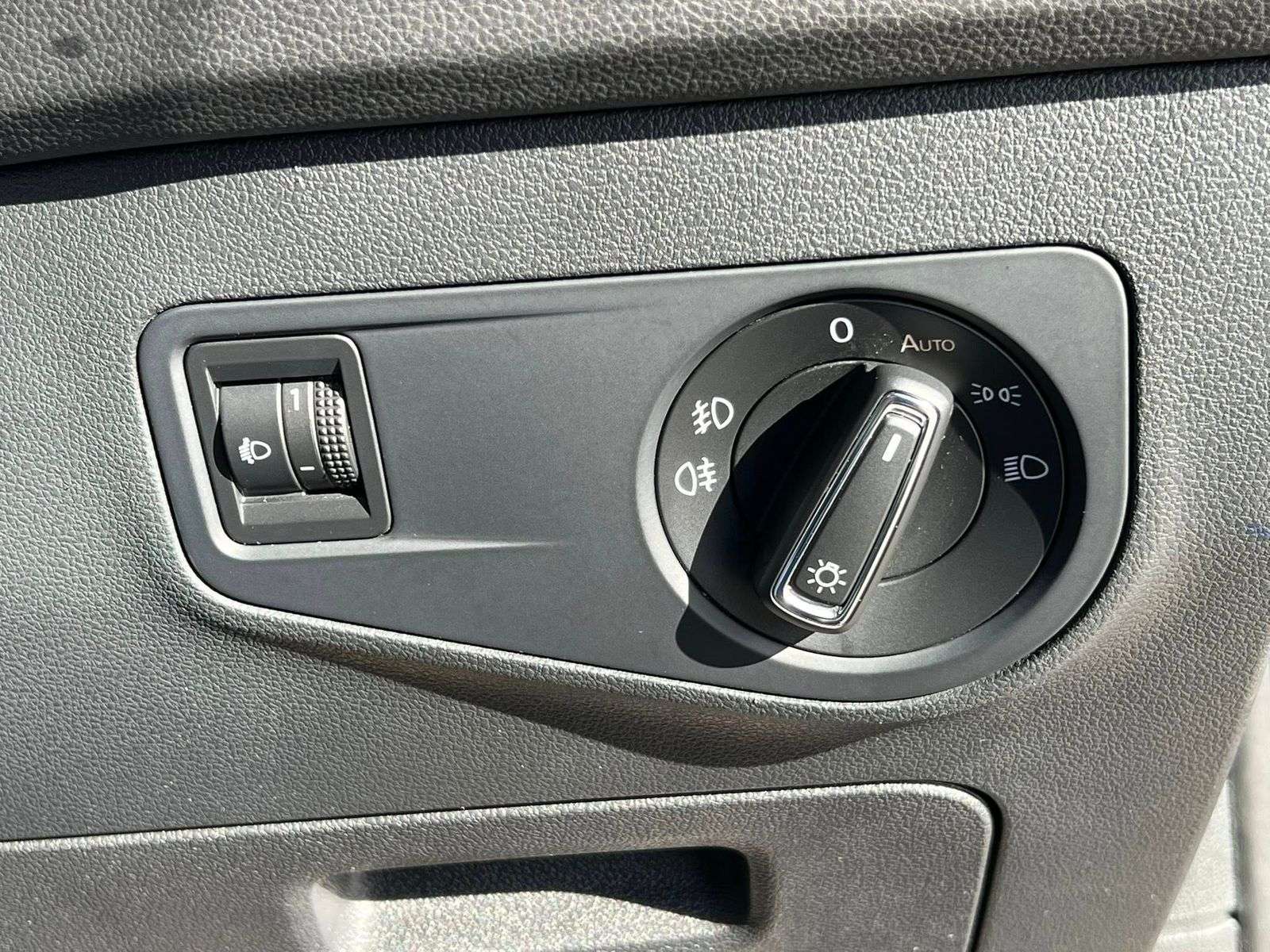 2017 VOLKSWAGEN TIGUAN 2017 VOLKSWAGEN TIGUAN