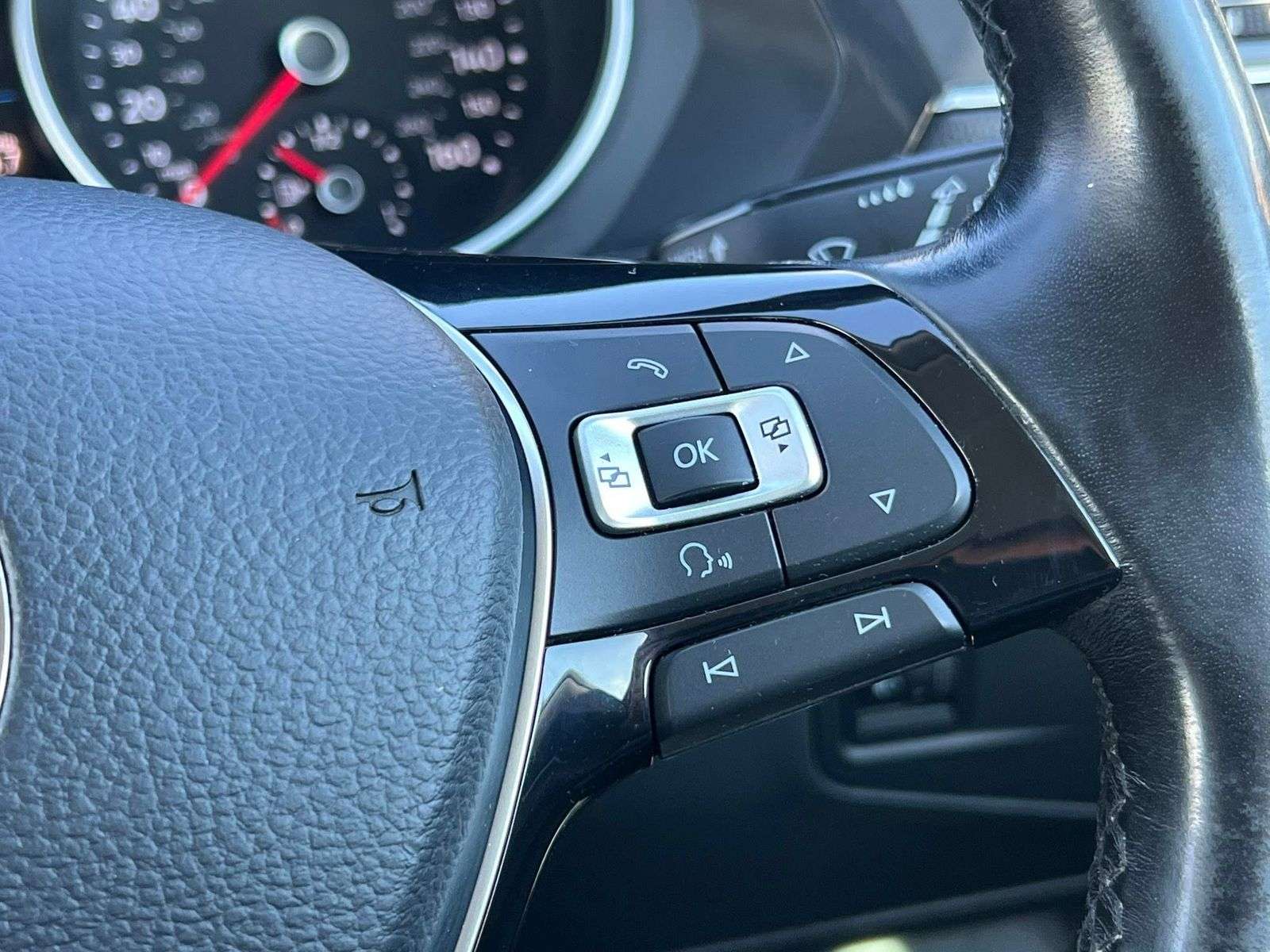 2017 VOLKSWAGEN TIGUAN 2017 VOLKSWAGEN TIGUAN