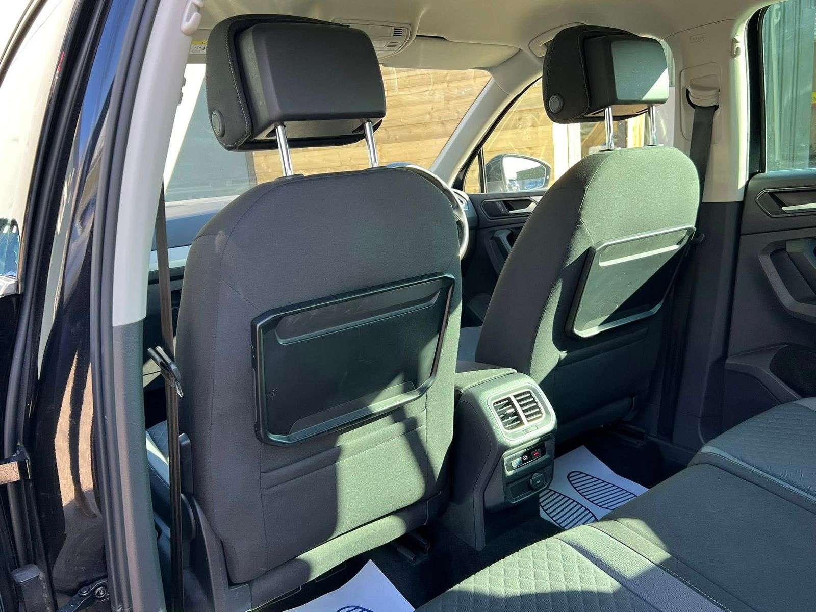 2017 VOLKSWAGEN TIGUAN 2017 VOLKSWAGEN TIGUAN