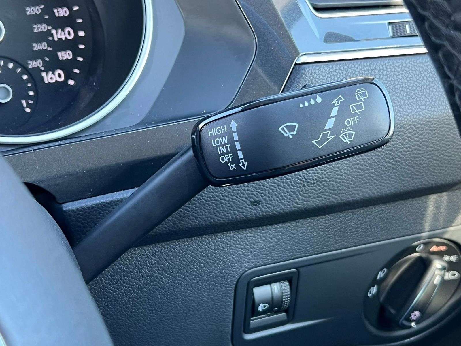 2017 VOLKSWAGEN TIGUAN 2017 VOLKSWAGEN TIGUAN