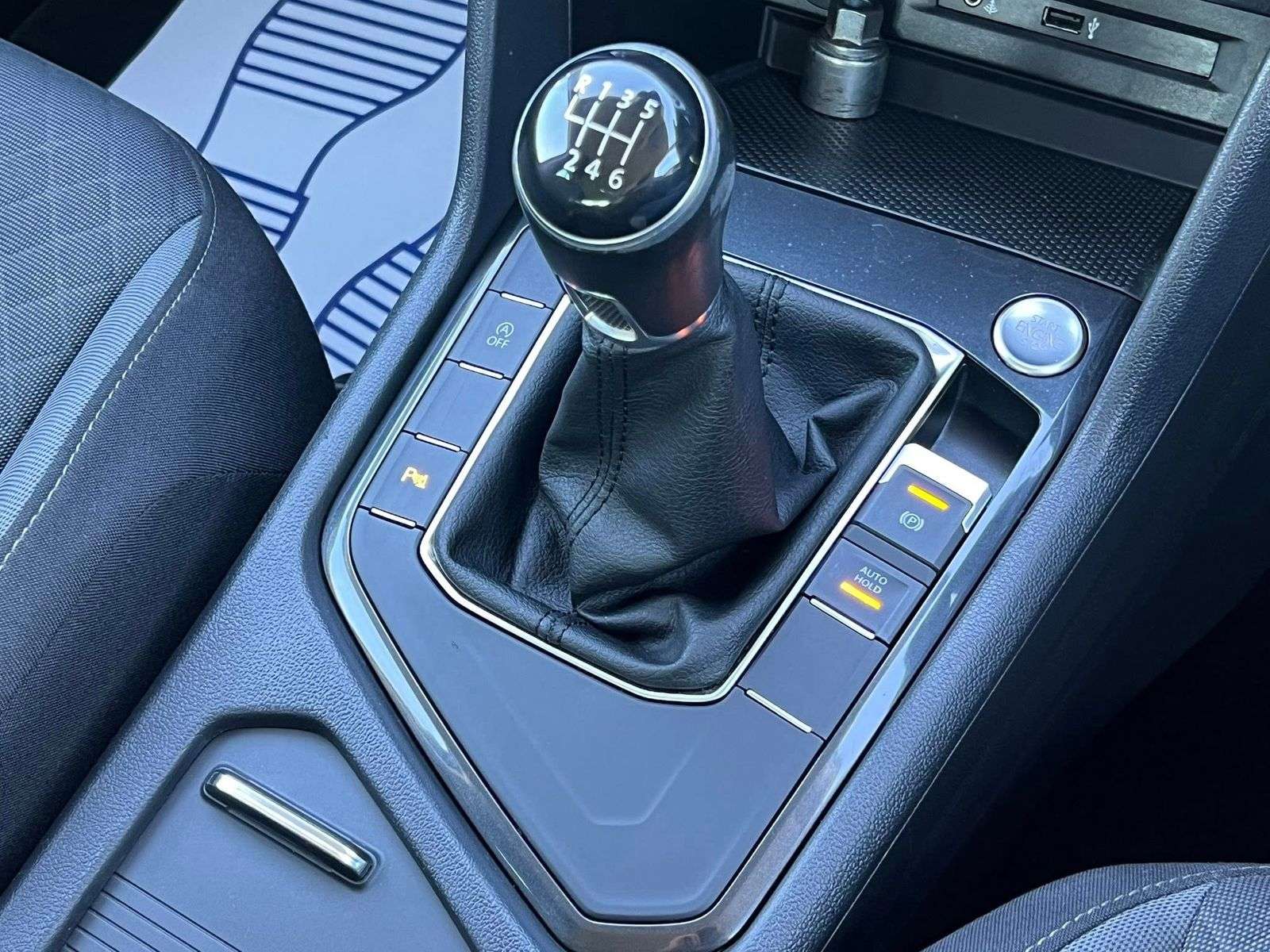 2017 VOLKSWAGEN TIGUAN 2017 VOLKSWAGEN TIGUAN