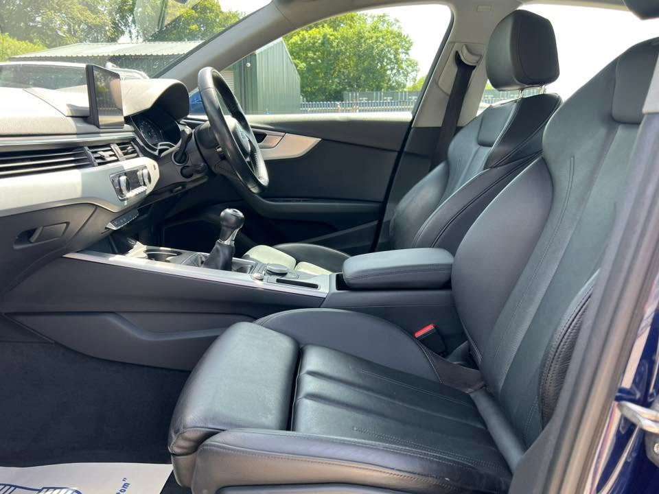 2017 AUDI A4 2017 AUDI A4