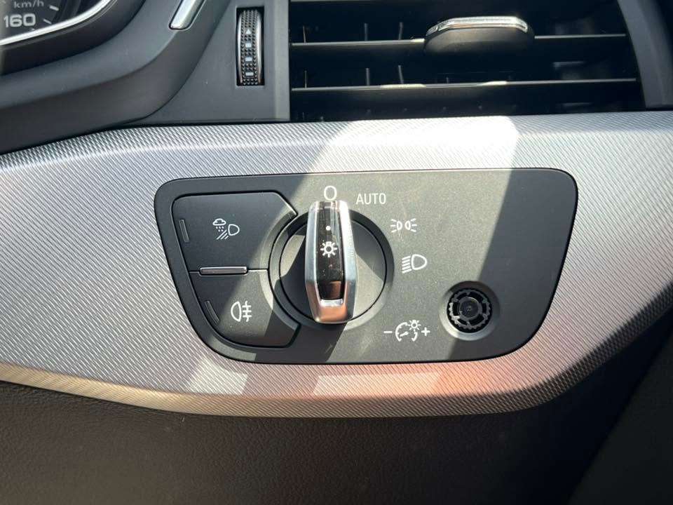 2017 AUDI A4 2017 AUDI A4