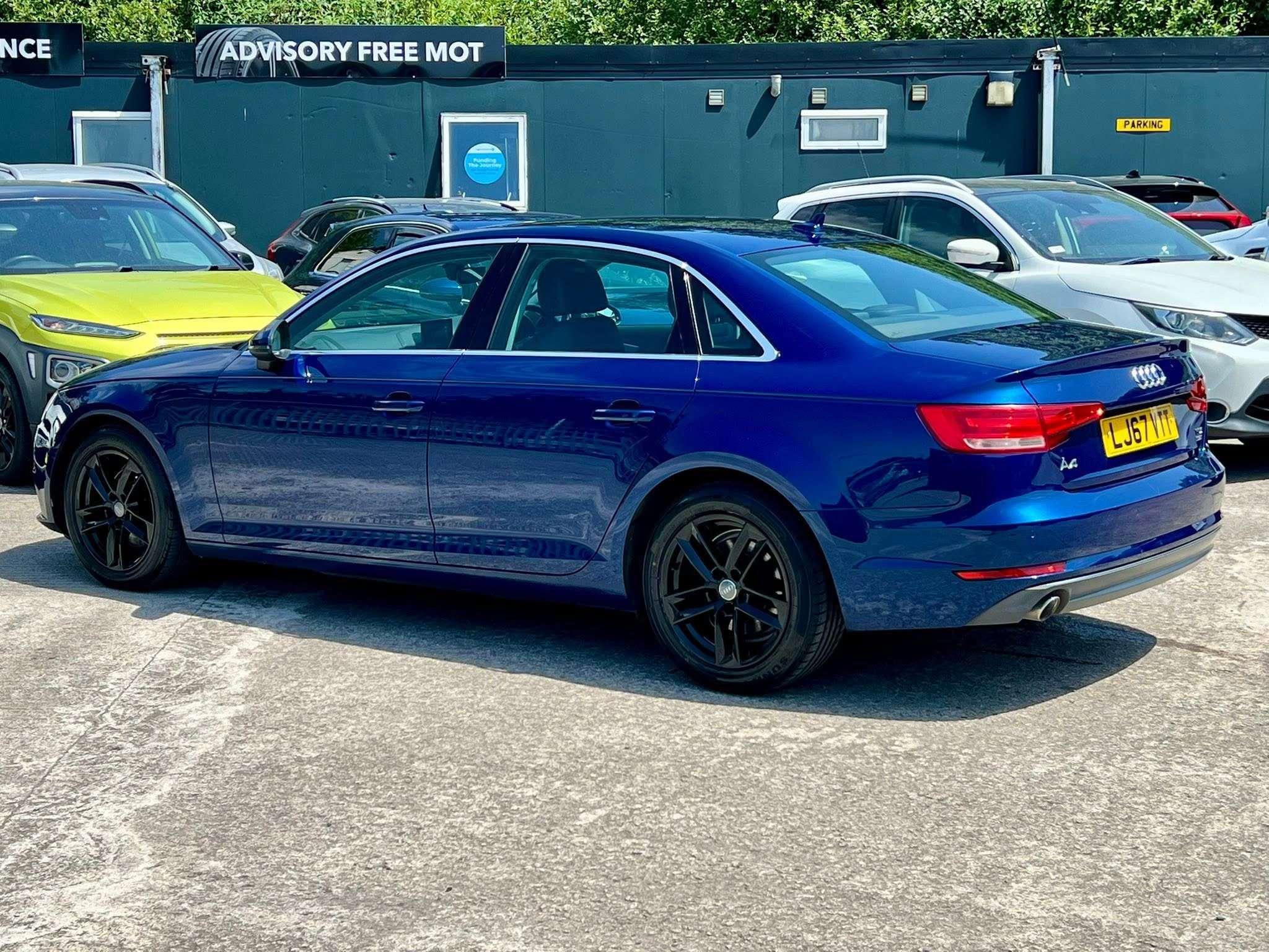 2017 AUDI A4 2017 AUDI A4