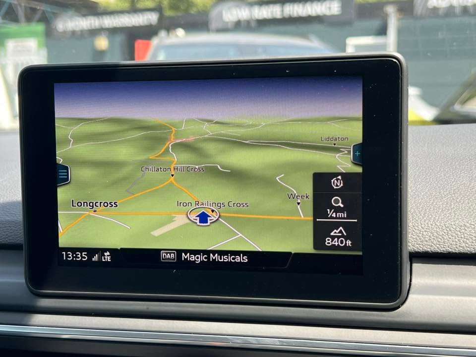 2017 AUDI A4 2017 AUDI A4
