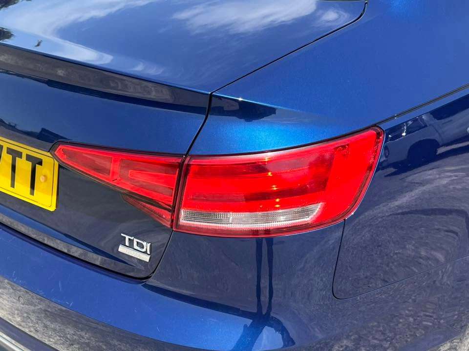 2017 AUDI A4 2017 AUDI A4