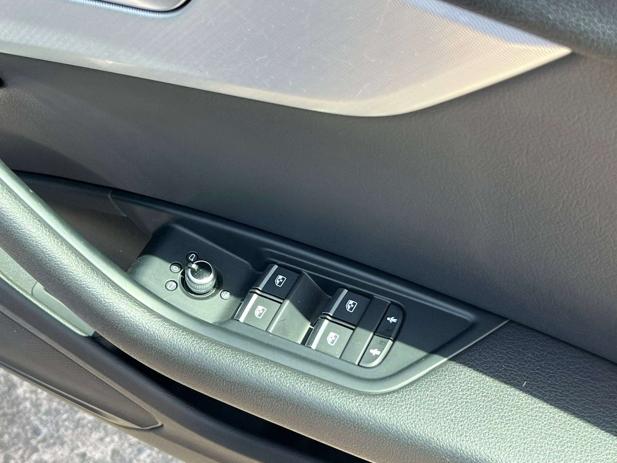 2017 AUDI A4 2017 AUDI A4
