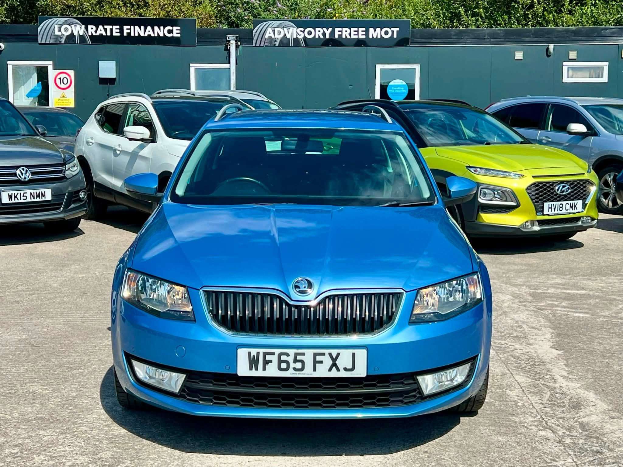 A 2015 SKODA OCTAVIA 2.0 TDI SE Business Estate 5dr Diesel Manual Euro 6 (s/s) (150 ps) A 2015 SKODA OCTAVIA 2.0 TDI SE Business Estate 5dr Diesel Manual Euro 6 (s/s) (150 ps)