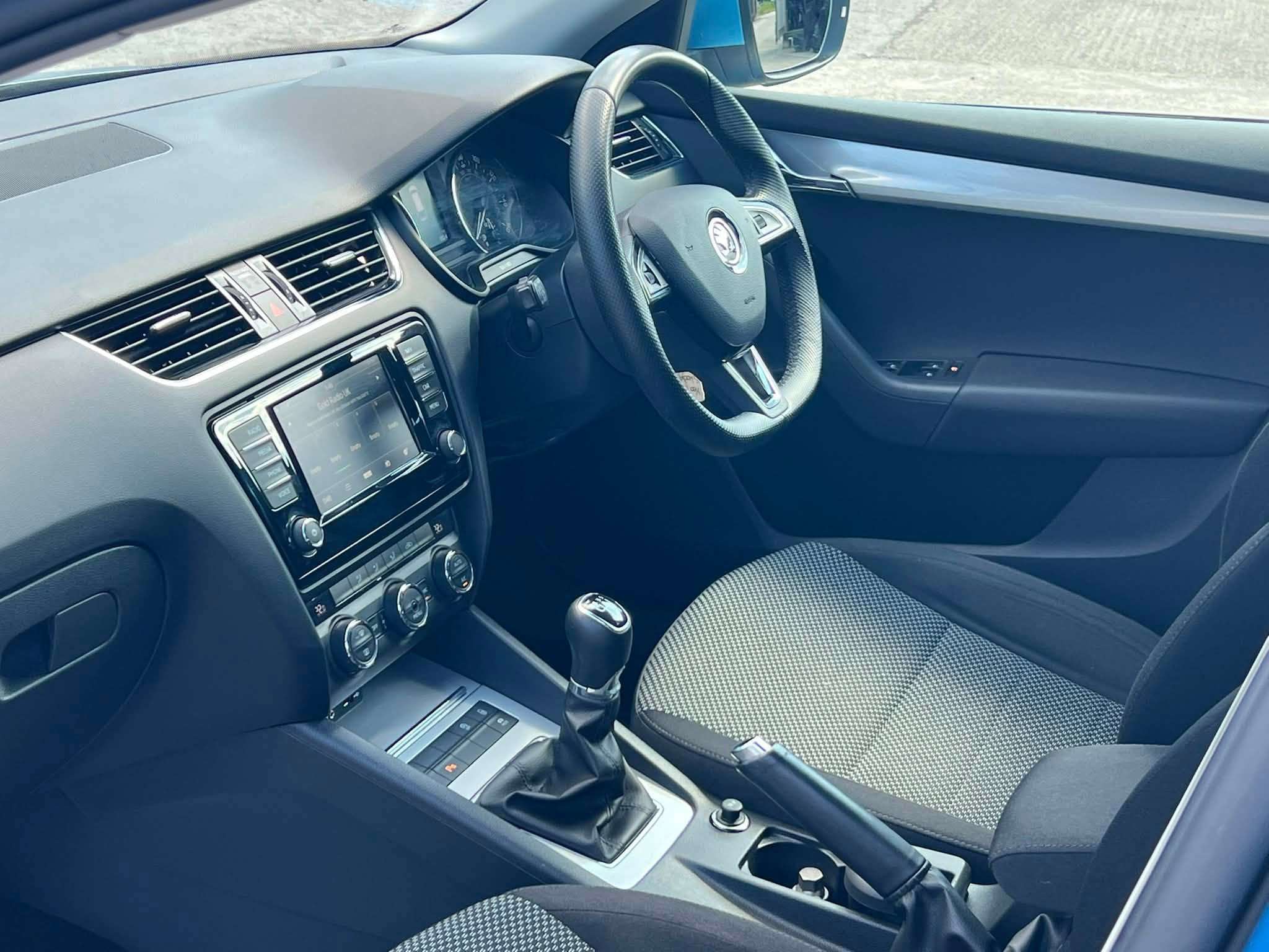 2015 SKODA OCTAVIA 2015 SKODA OCTAVIA