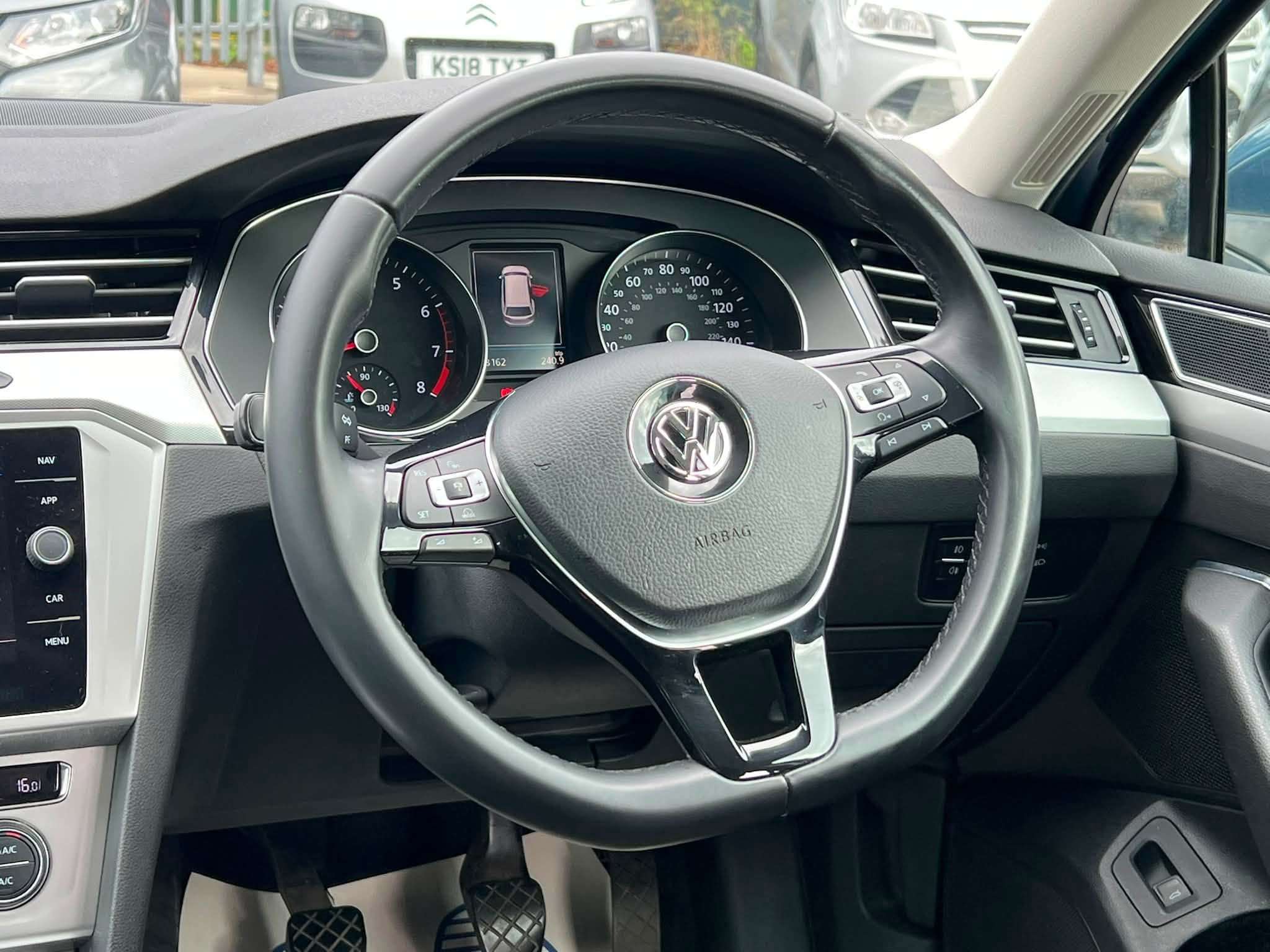 2018 VOLKSWAGEN PASSAT 2018 VOLKSWAGEN PASSAT