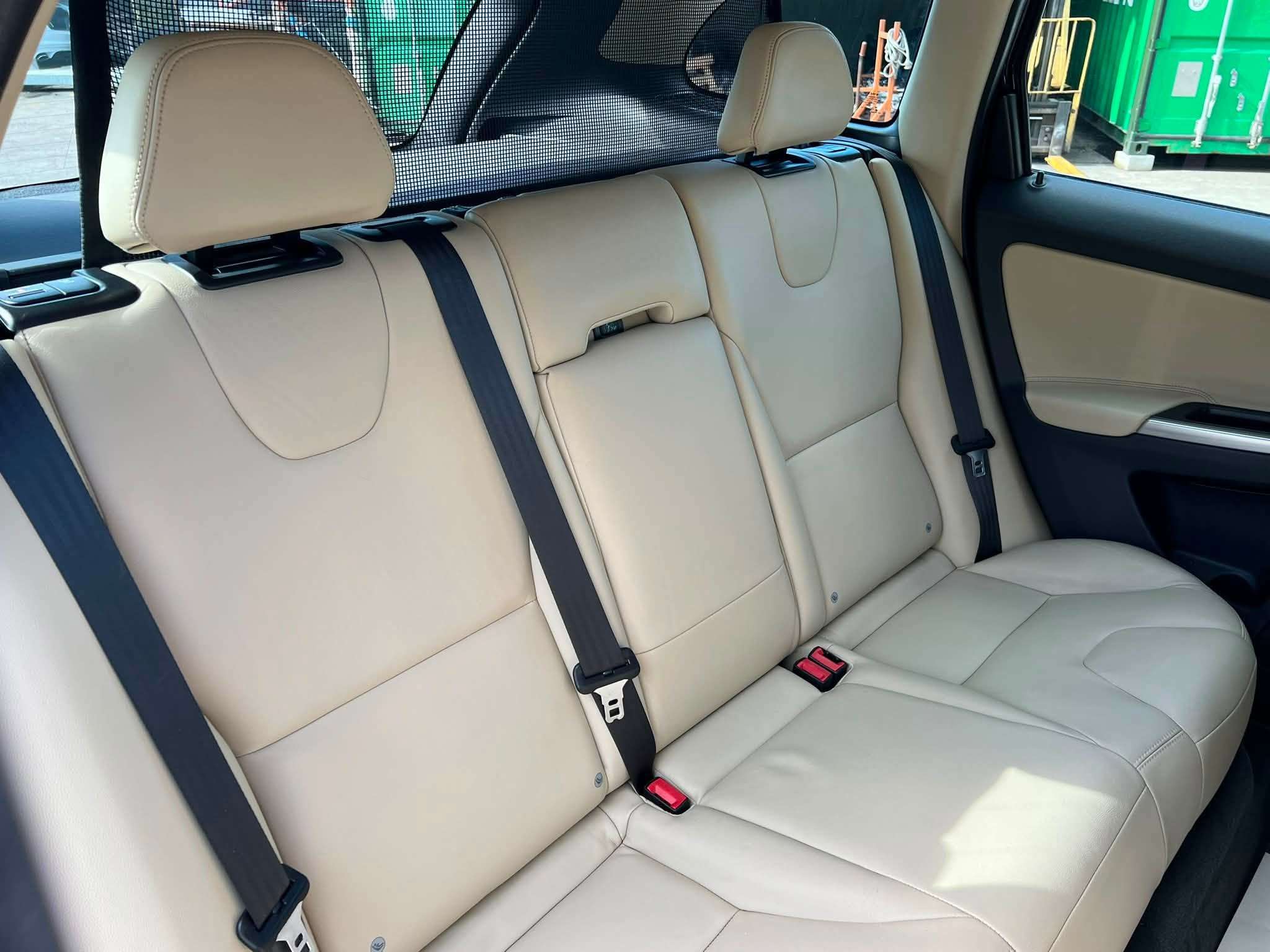 2017 VOLVO XC60 2017 VOLVO XC60