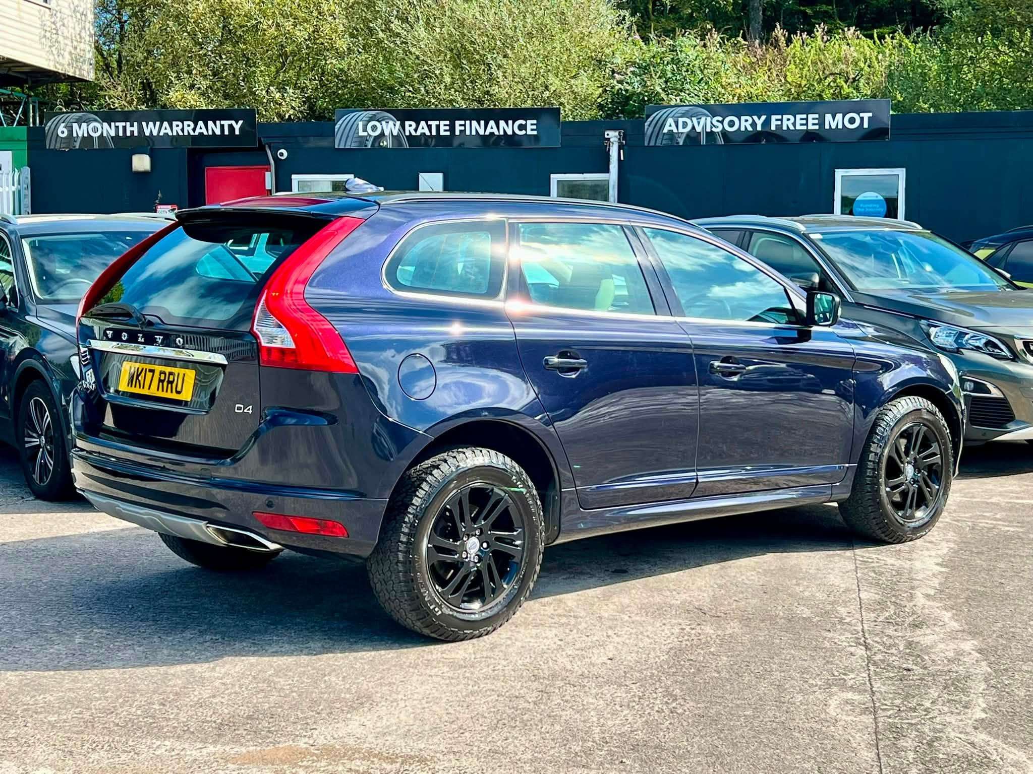 2017 VOLVO XC60 2017 VOLVO XC60