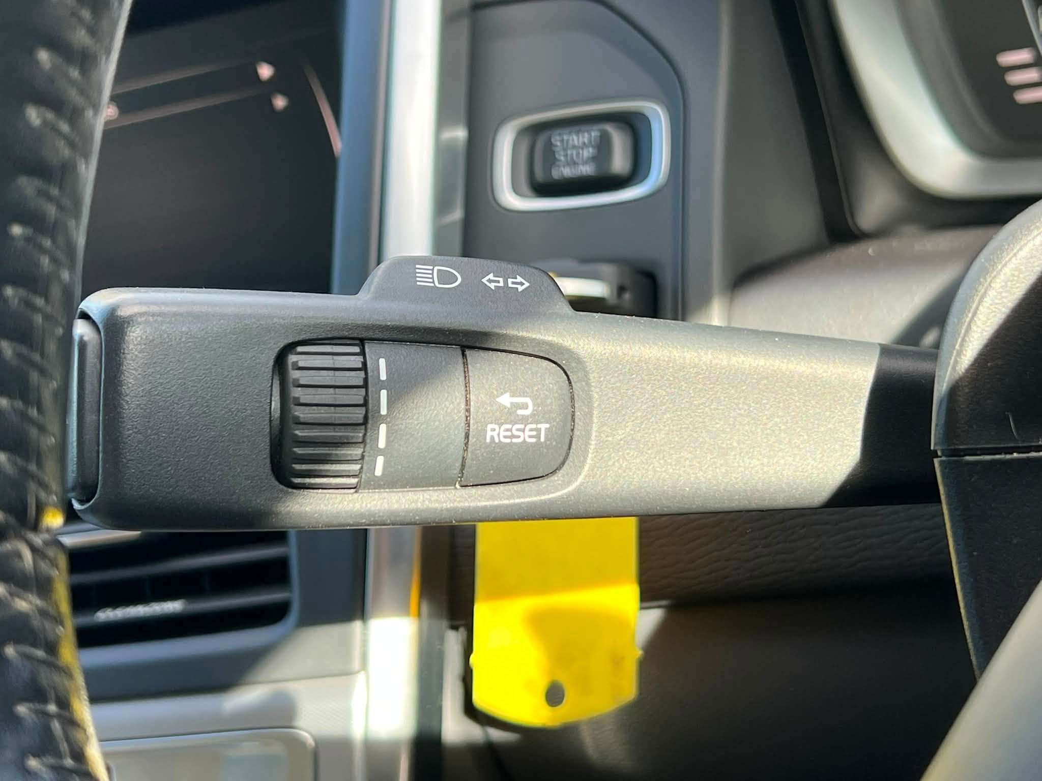 2017 VOLVO XC60 2017 VOLVO XC60
