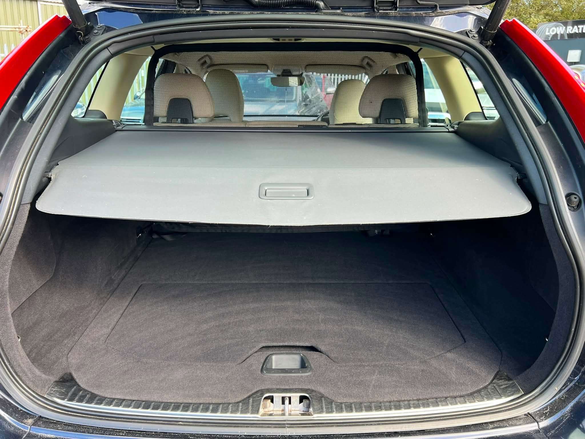2017 VOLVO XC60 2017 VOLVO XC60