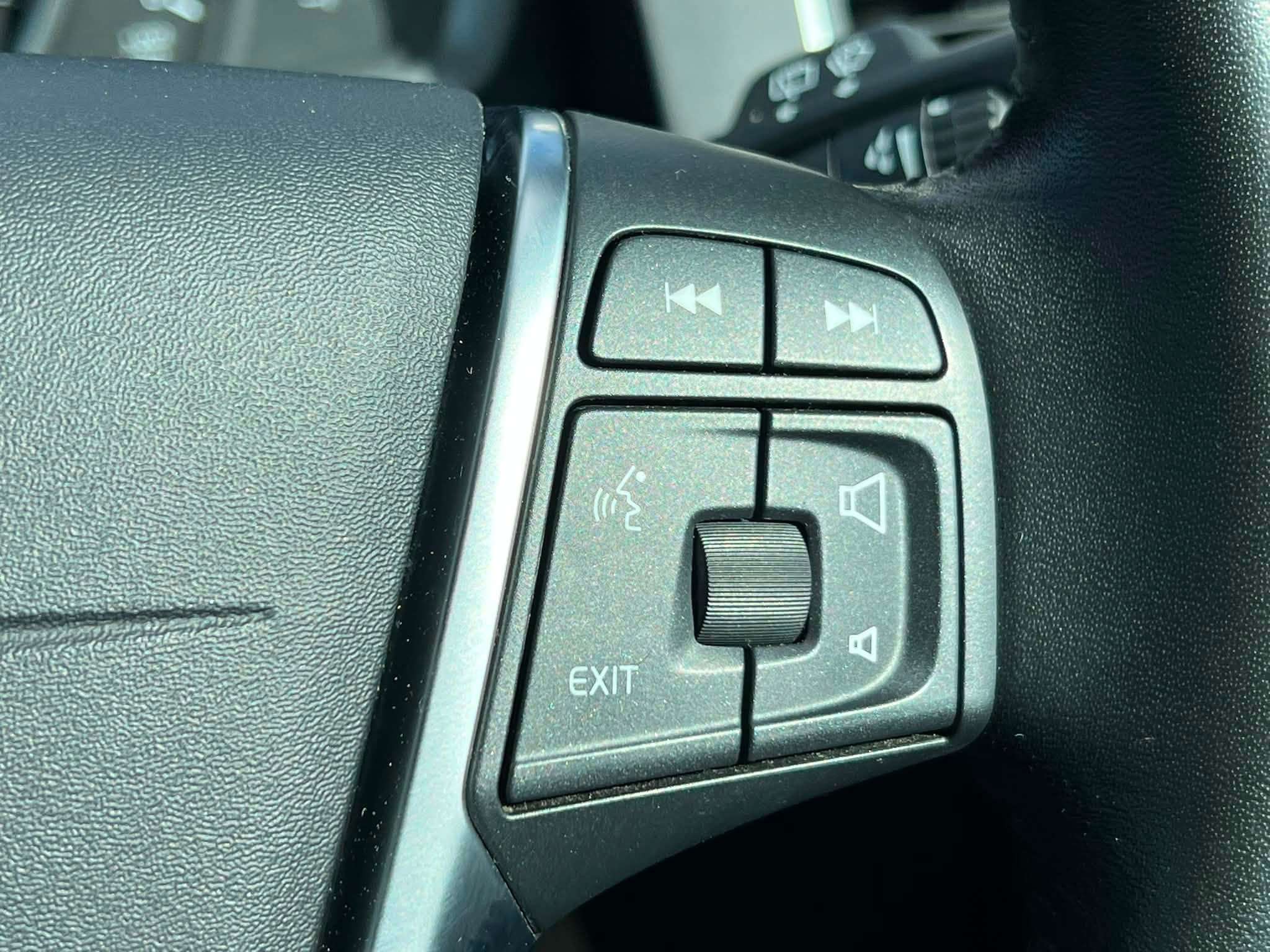 2017 VOLVO XC60 2017 VOLVO XC60