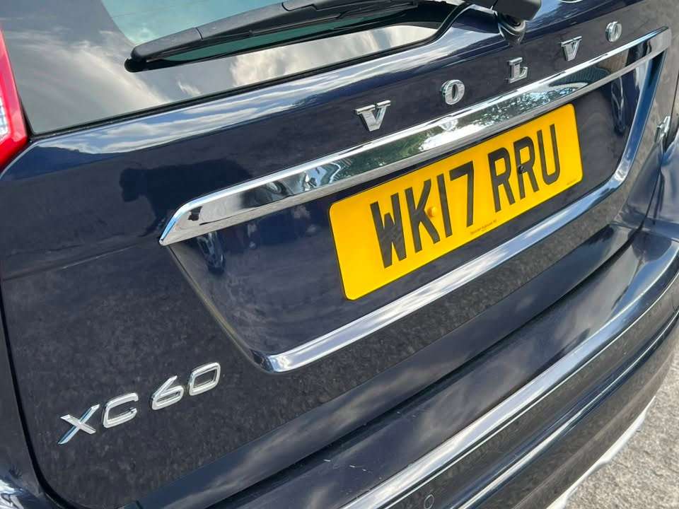 2017 VOLVO XC60 2017 VOLVO XC60