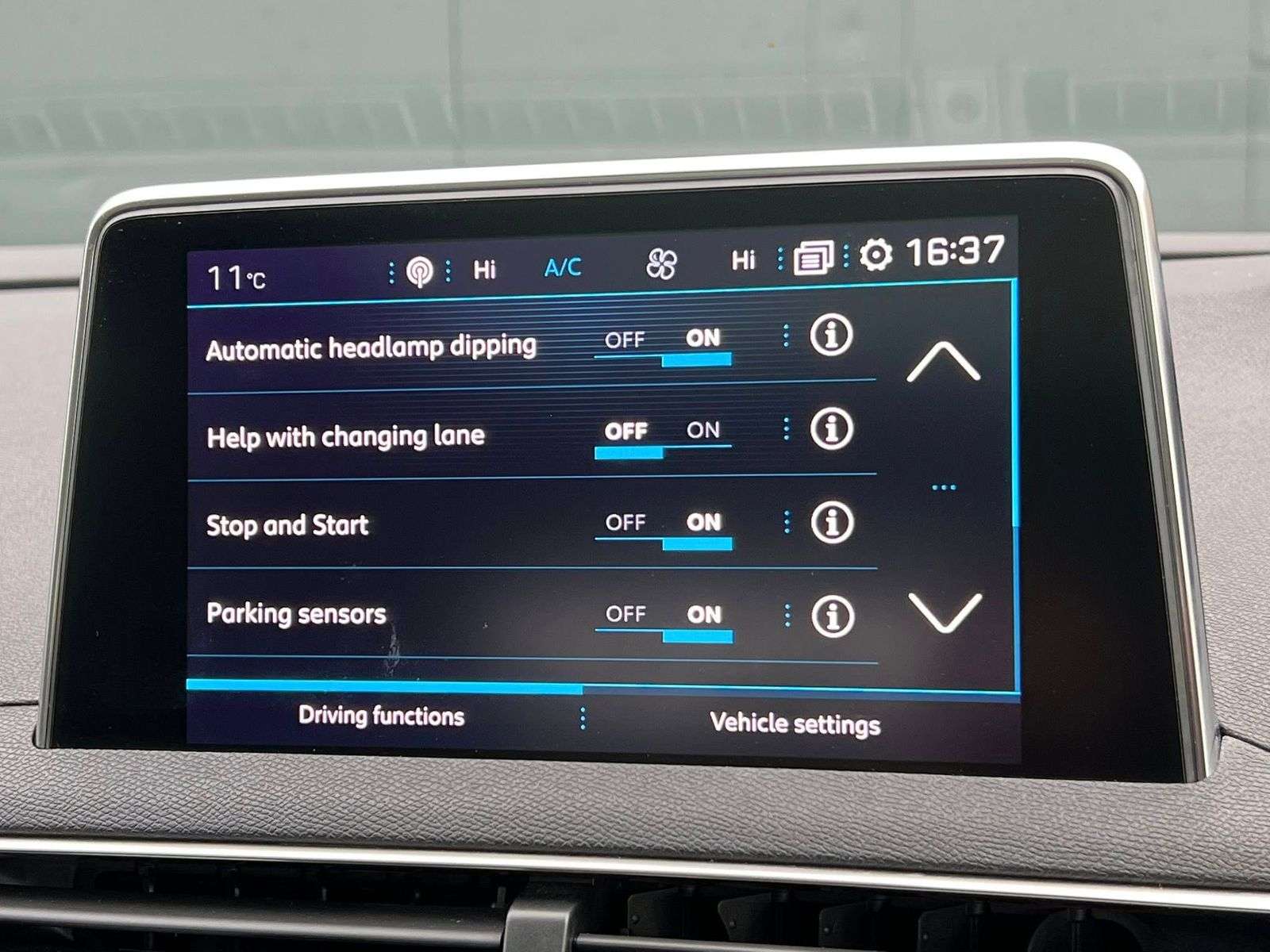 2018 PEUGEOT 3008 2018 PEUGEOT 3008