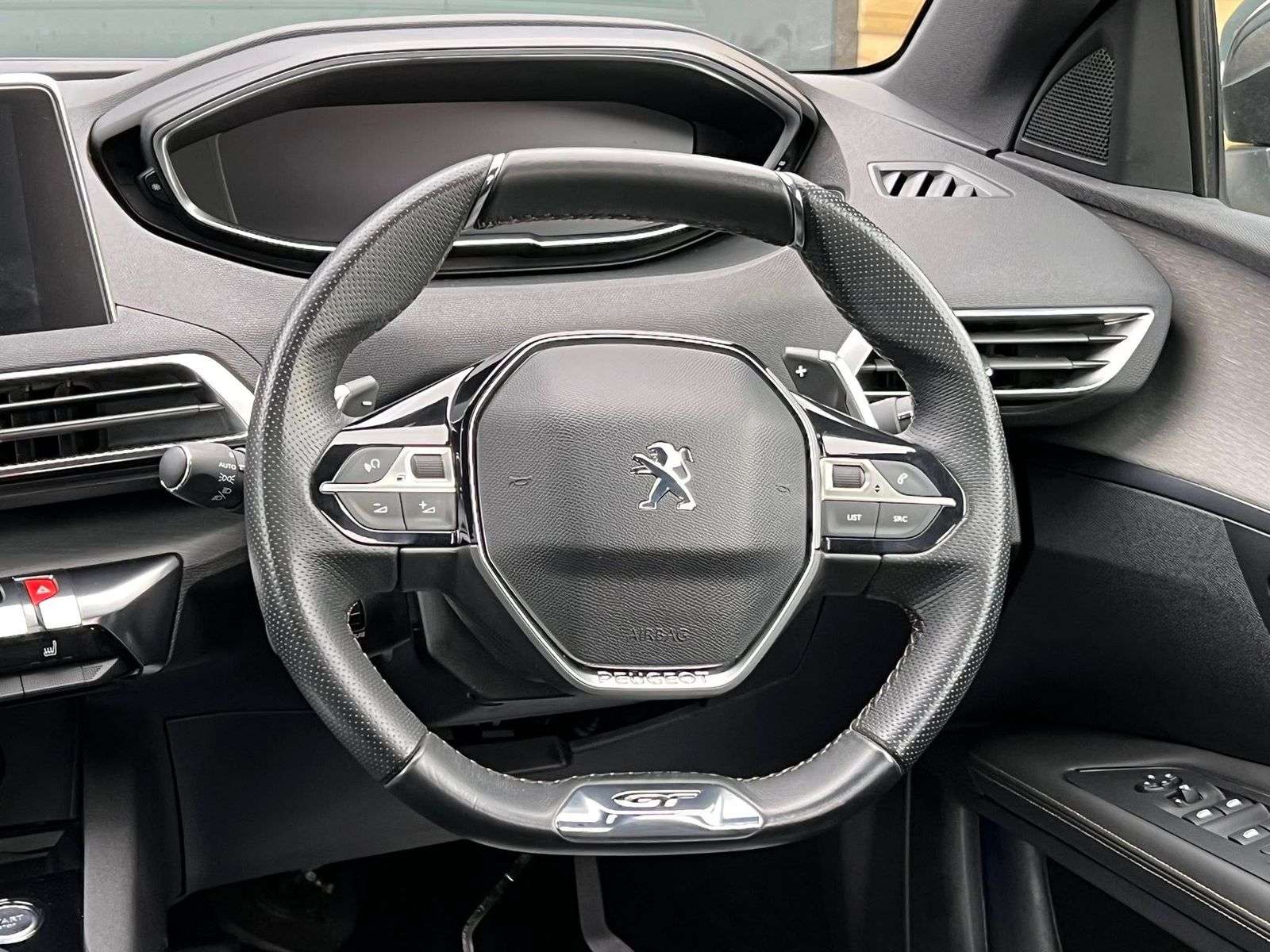 2018 PEUGEOT 3008 2018 PEUGEOT 3008