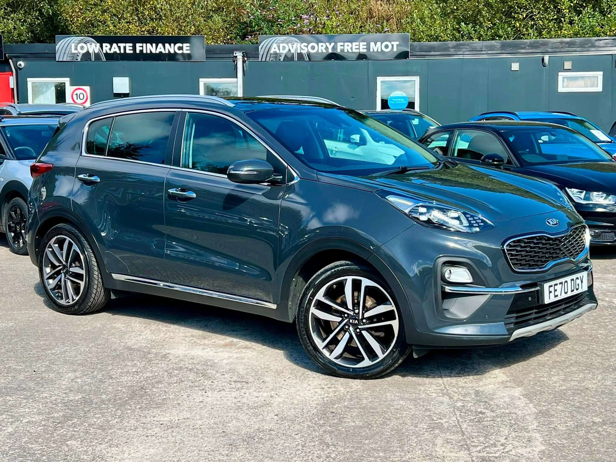 A 2020 KIA SPORTAGE 1.6 CRDi MHEV 3 SUV 5dr Diesel Hybrid Manual Euro 6 (s/s) (134 bhp) A 2020 KIA SPORTAGE 1.6 CRDi MHEV 3 SUV 5dr Diesel Hybrid Manual Euro 6 (s/s) (134 bhp)