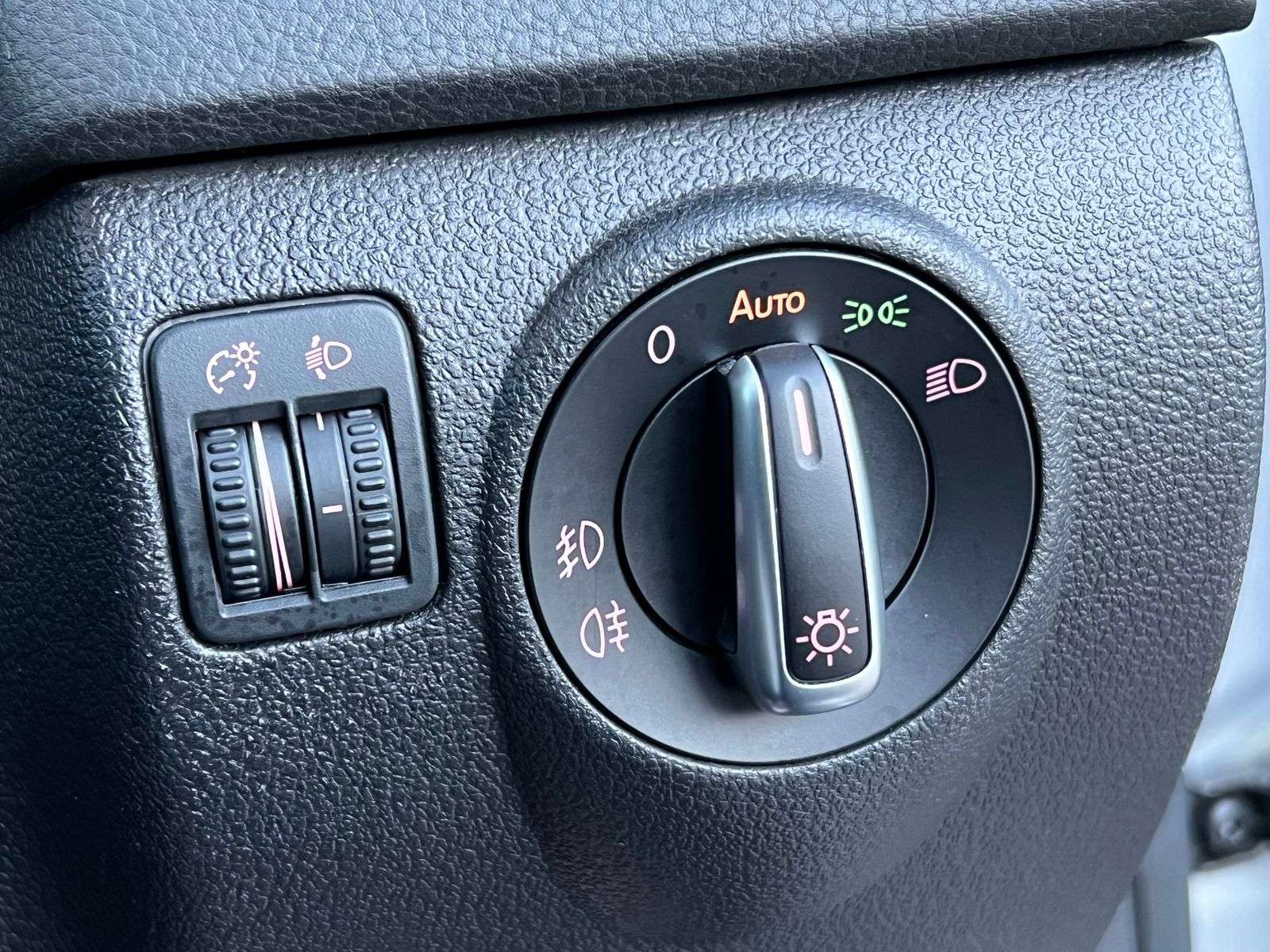 2014 VOLKSWAGEN TIGUAN 2014 VOLKSWAGEN TIGUAN