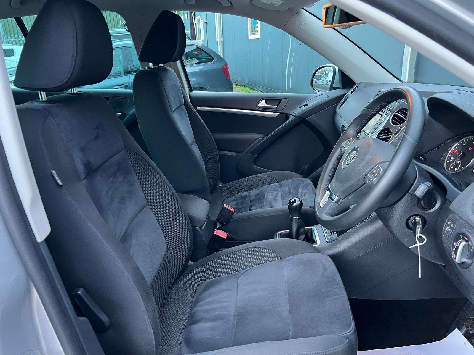 2014 VOLKSWAGEN TIGUAN 2014 VOLKSWAGEN TIGUAN