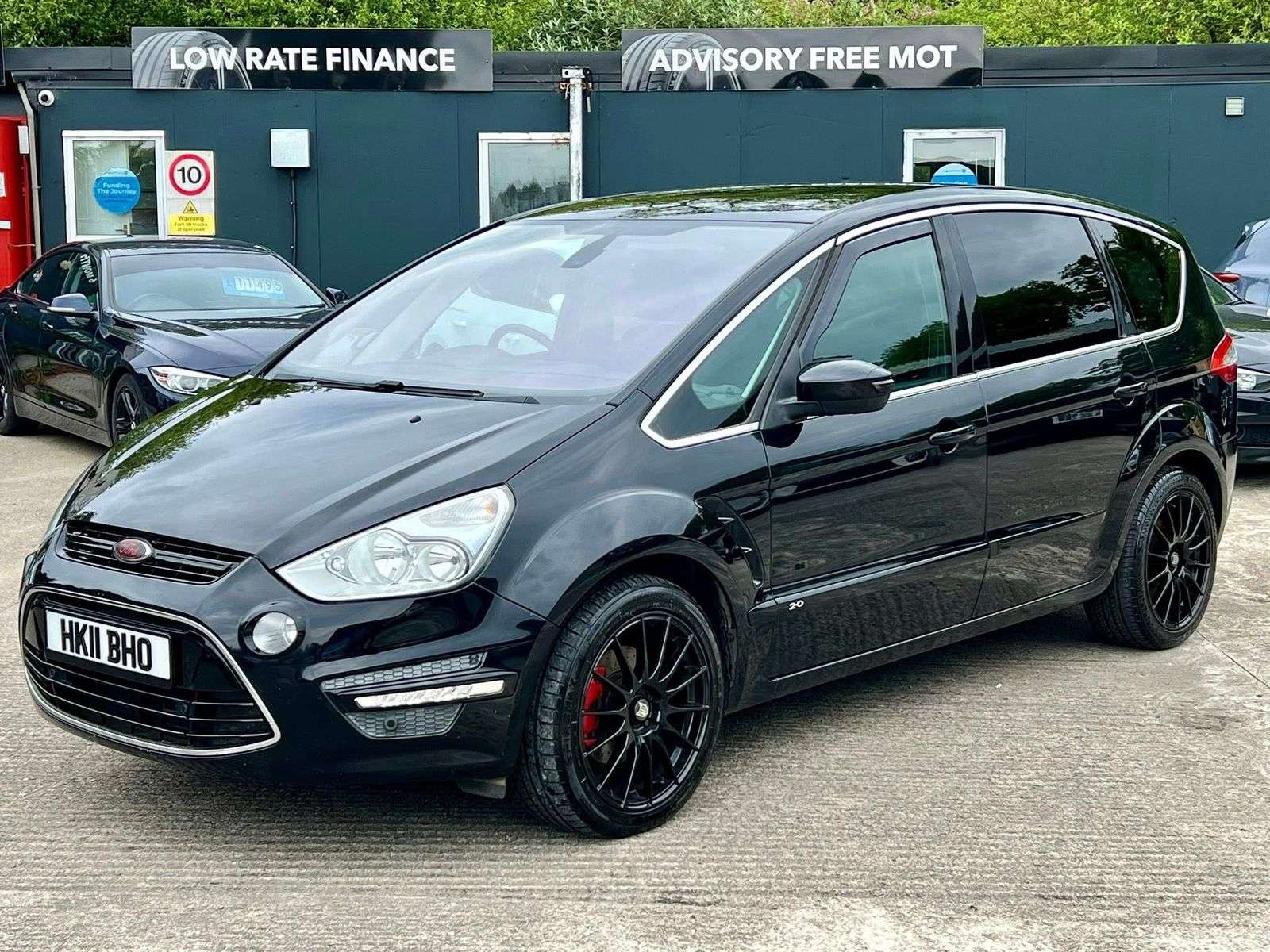 A 2011 FORD S-MAX 2.0 TDCi Titanium MPV 5dr Diesel Manual Euro 5 (140 ps) A 2011 FORD S-MAX 2.0 TDCi Titanium MPV 5dr Diesel Manual Euro 5 (140 ps)