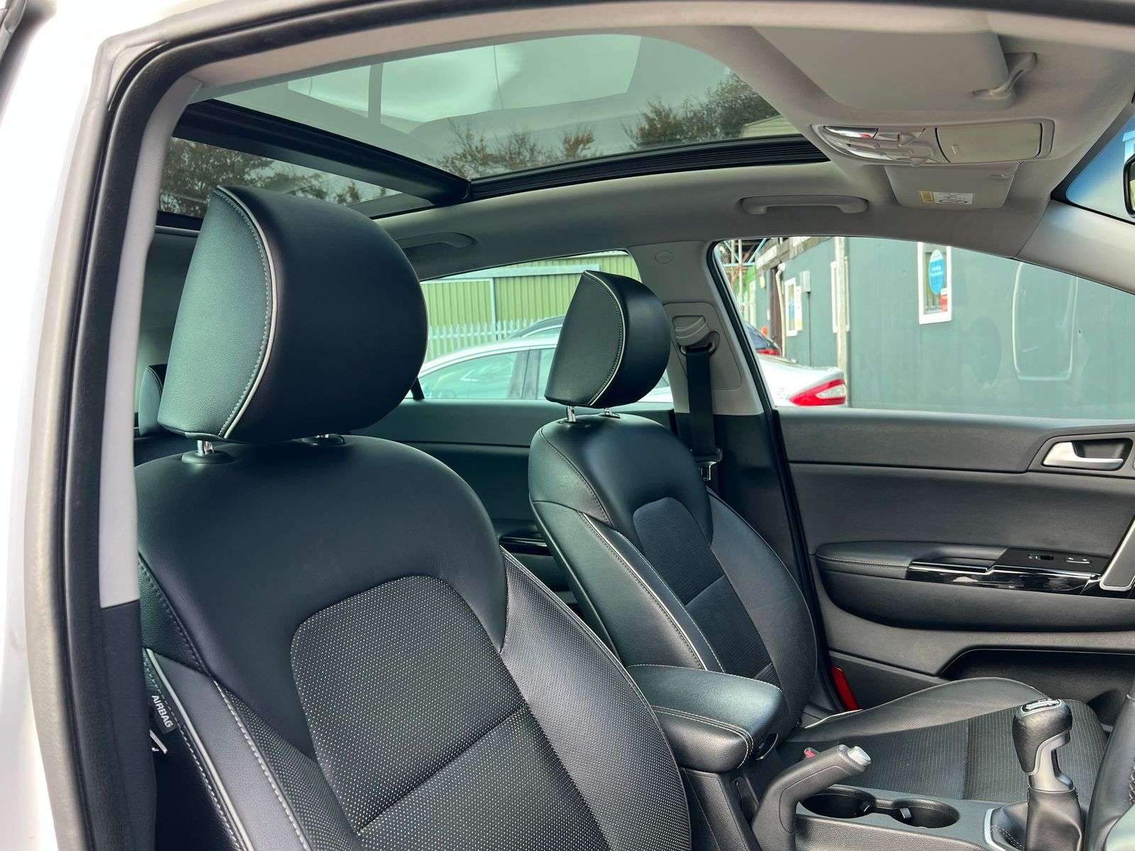 2017 KIA SPORTAGE 2017 KIA SPORTAGE