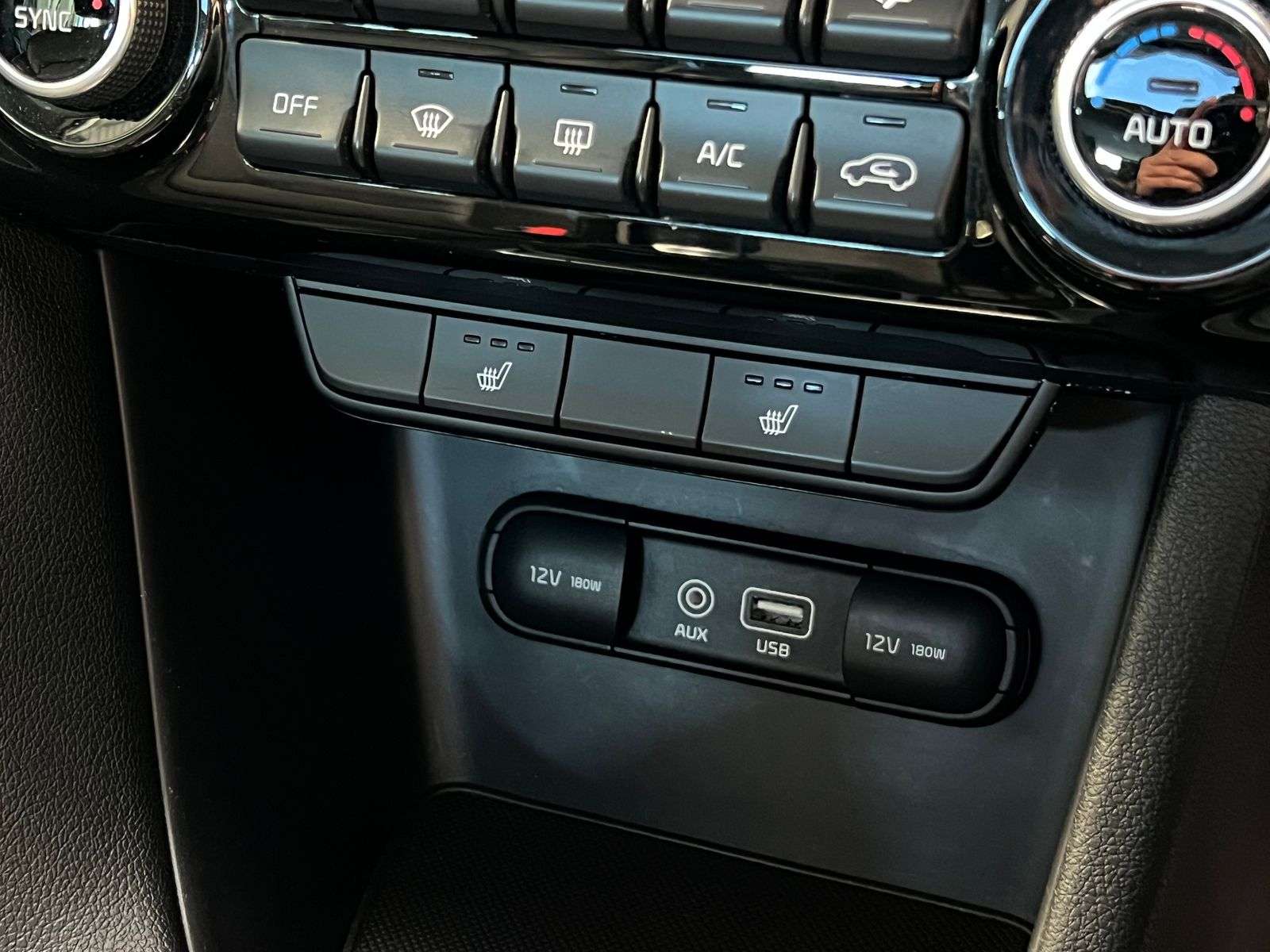 2017 KIA SPORTAGE 2017 KIA SPORTAGE