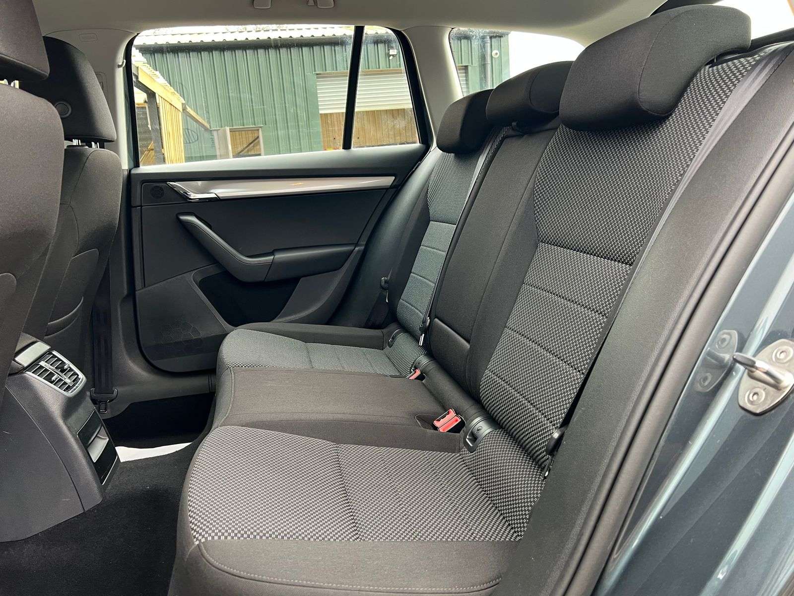 2017 SKODA OCTAVIA 2017 SKODA OCTAVIA