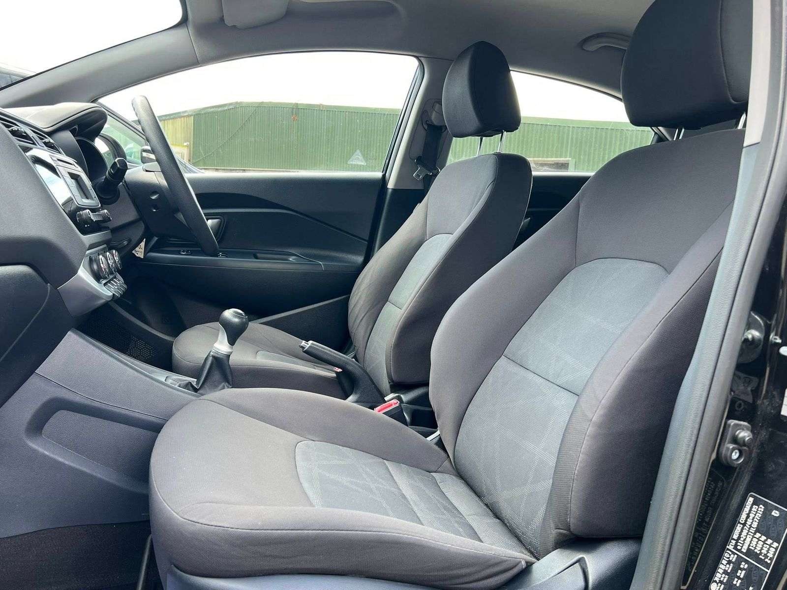 2016 KIA RIO 2016 KIA RIO