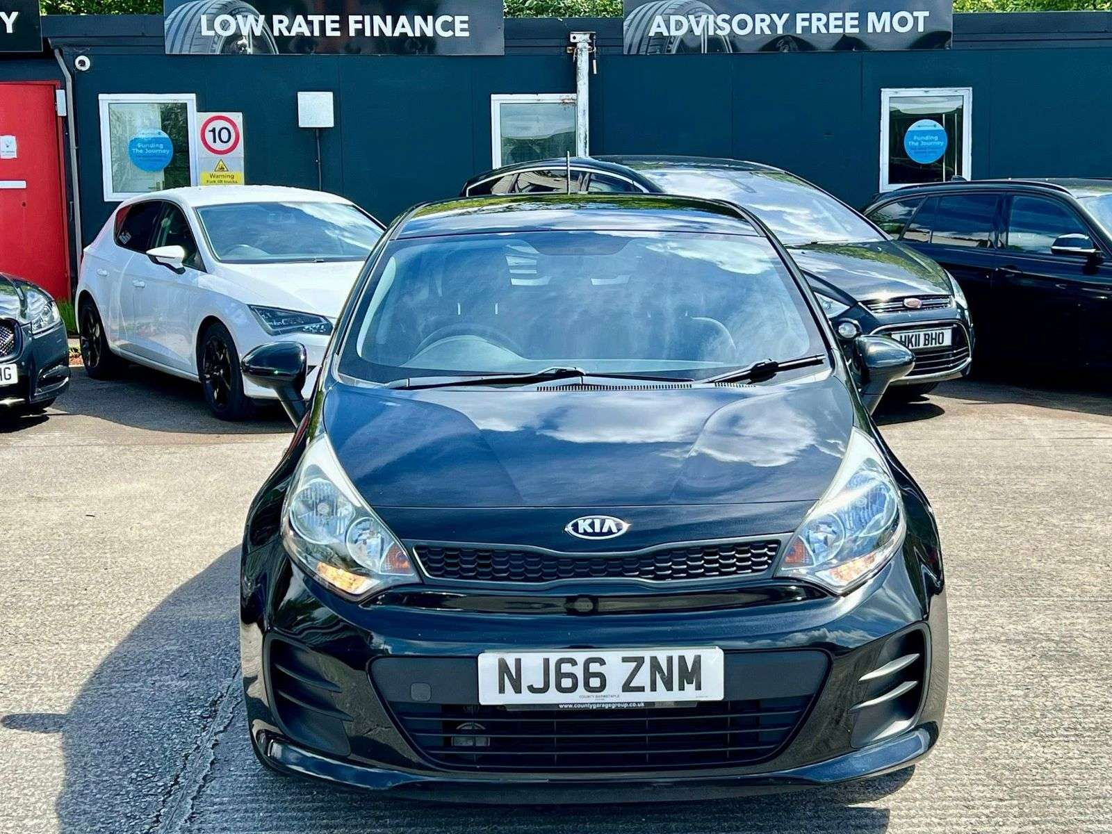 A 2016 KIA RIO 1.25 1 Air Hatchback 5dr Petrol Manual Euro 6 (84 bhp) A 2016 KIA RIO 1.25 1 Air Hatchback 5dr Petrol Manual Euro 6 (84 bhp)