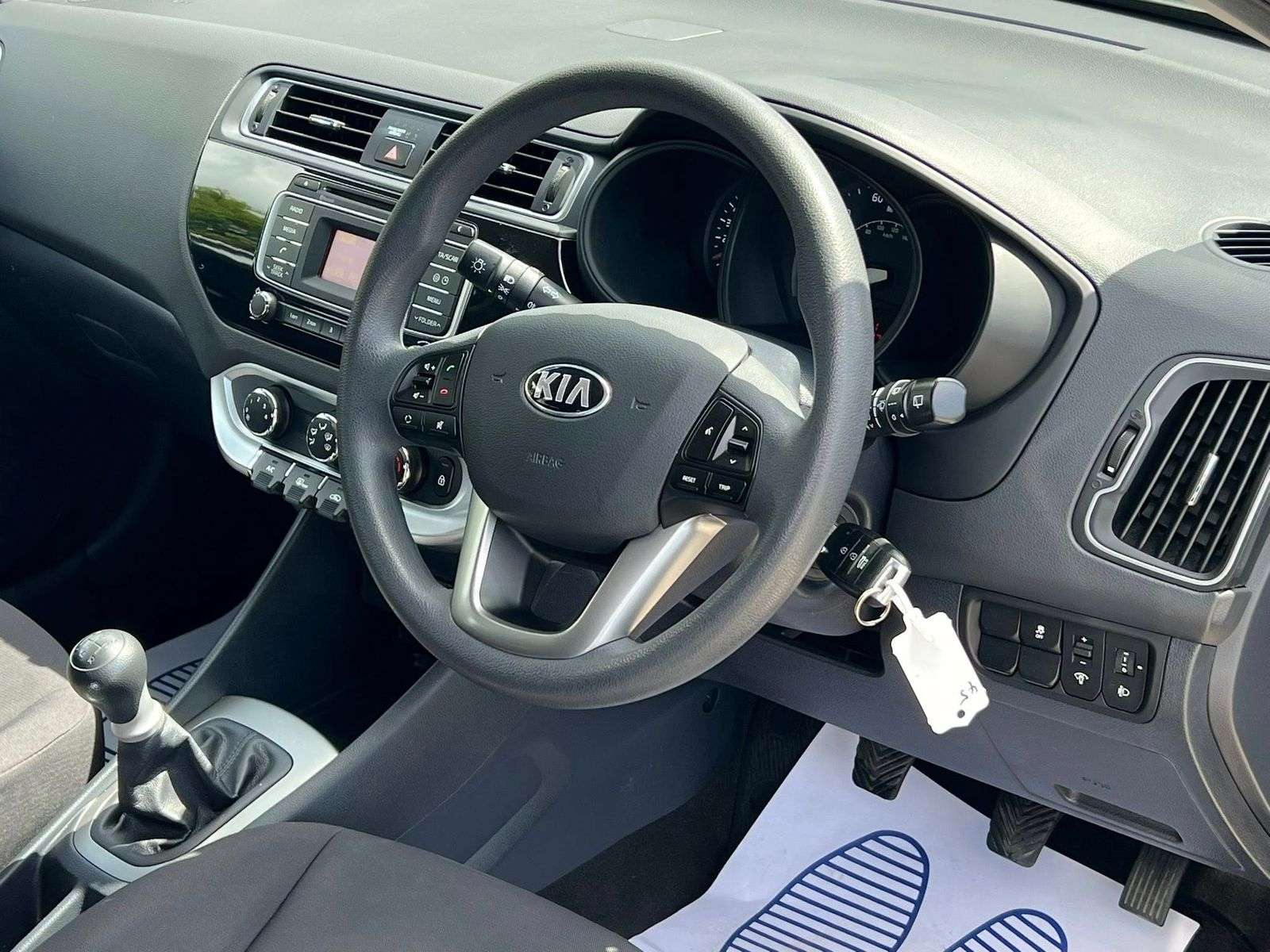2016 KIA RIO 2016 KIA RIO