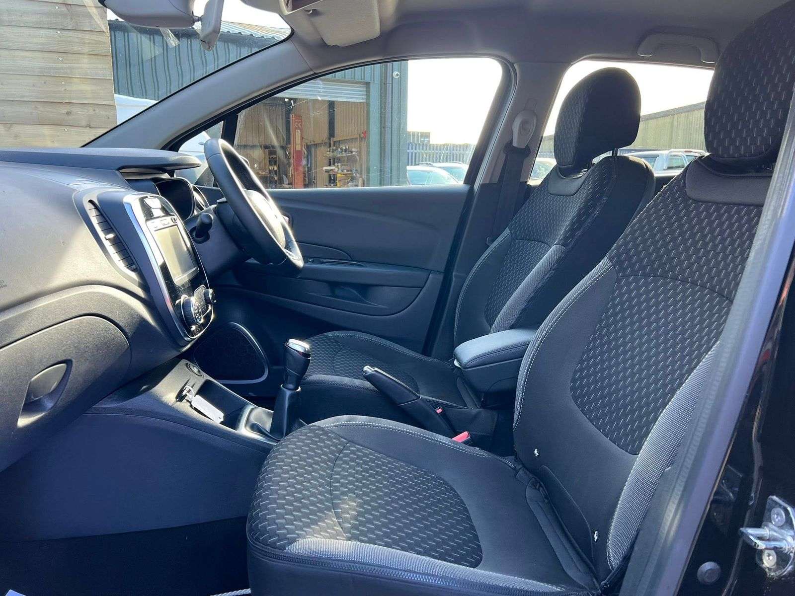 2017 RENAULT CAPTUR 2017 RENAULT CAPTUR