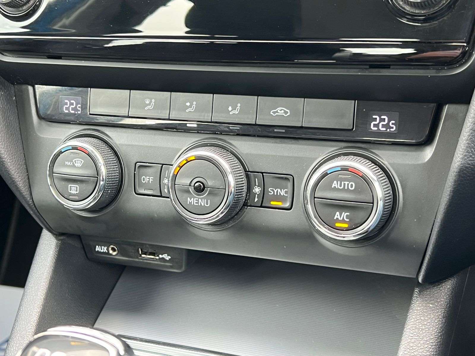 2016 SKODA OCTAVIA 2016 SKODA OCTAVIA