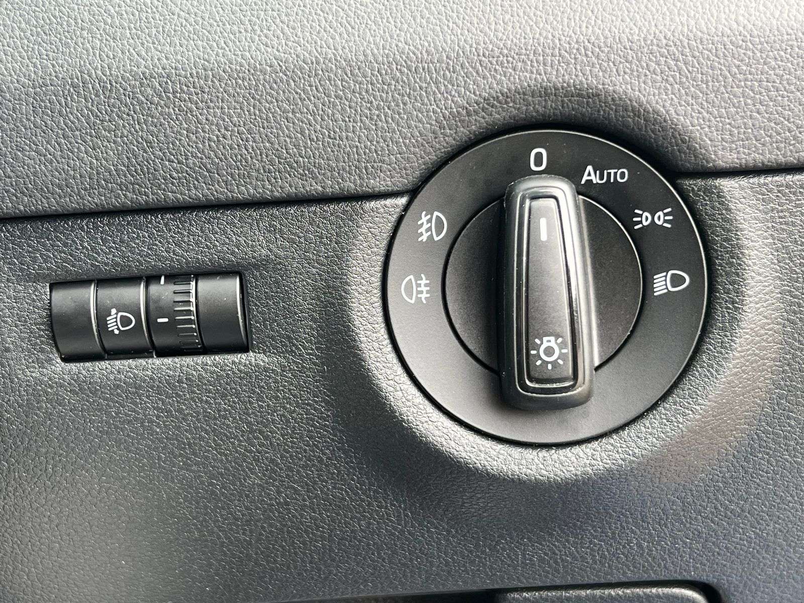 2016 SKODA OCTAVIA 2016 SKODA OCTAVIA