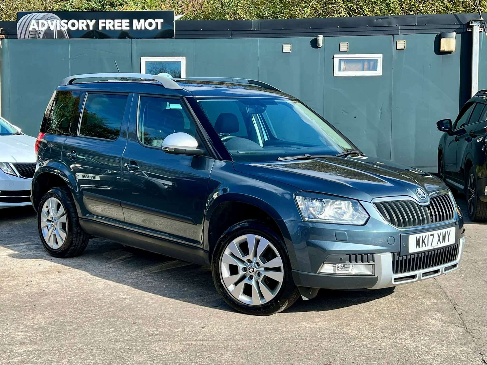 A 2017 SKODA YETI 1.2 TSI SE L Drive Outdoor 5dr Petrol DSG Euro 6 (s/s) (110 ps) A 2017 SKODA YETI 1.2 TSI SE L Drive Outdoor 5dr Petrol DSG Euro 6 (s/s) (110 ps)