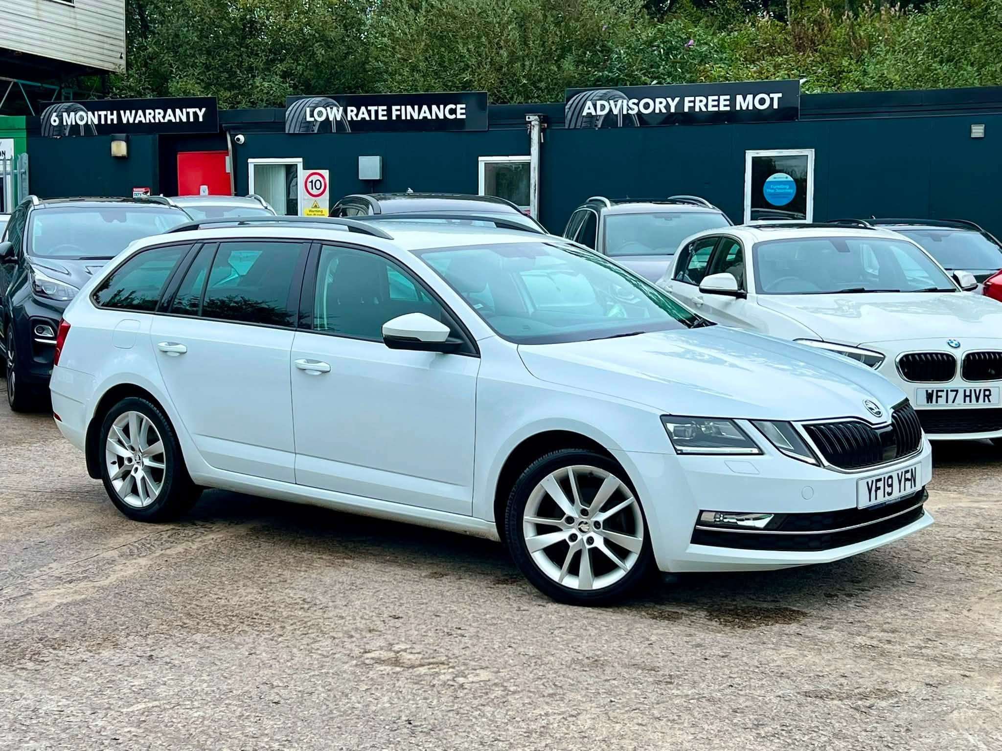 A 2019 SKODA OCTAVIA 1.5 TSI GPF ACT SE L Estate 5dr Petrol DSG Euro 6 (s/s) (150 ps) A 2019 SKODA OCTAVIA 1.5 TSI GPF ACT SE L Estate 5dr Petrol DSG Euro 6 (s/s) (150 ps)