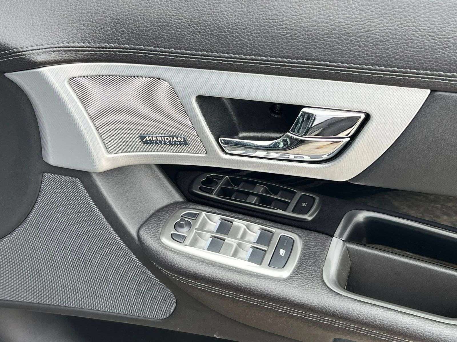 2015 JAGUAR XF 2015 JAGUAR XF