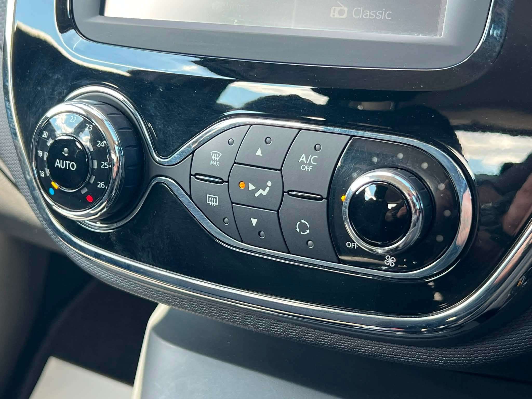 2015 RENAULT CAPTUR 2015 RENAULT CAPTUR