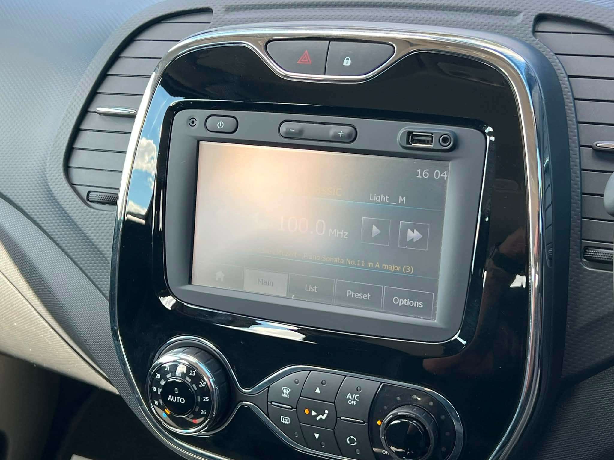 2015 RENAULT CAPTUR 2015 RENAULT CAPTUR