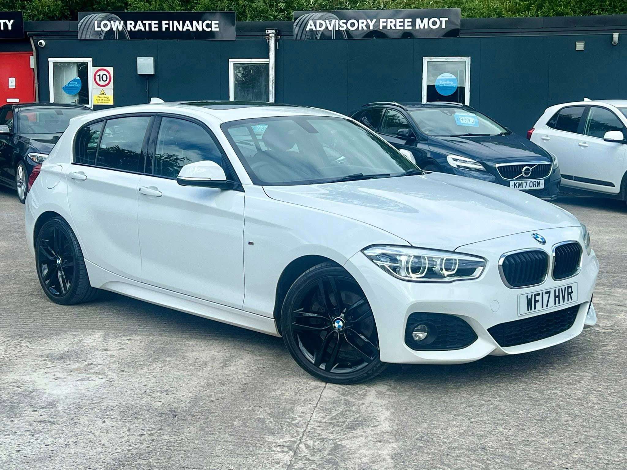 A 2017 BMW 1 SERIES 2.0 125d M Sport Hatchback 5dr Diesel Auto Euro 6 (s/s) (224 ps) A 2017 BMW 1 SERIES 2.0 125d M Sport Hatchback 5dr Diesel Auto Euro 6 (s/s) (224 ps)
