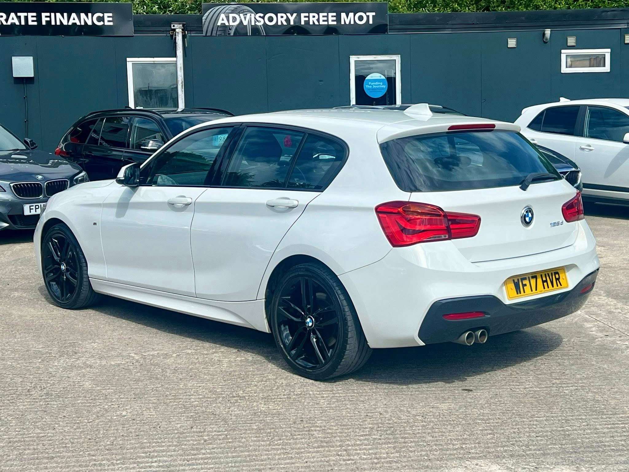 2017 BMW 1 SERIES 2017 BMW 1 SERIES