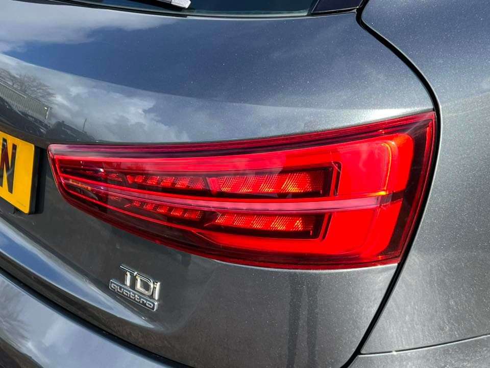 2015 AUDI Q3 2015 AUDI Q3