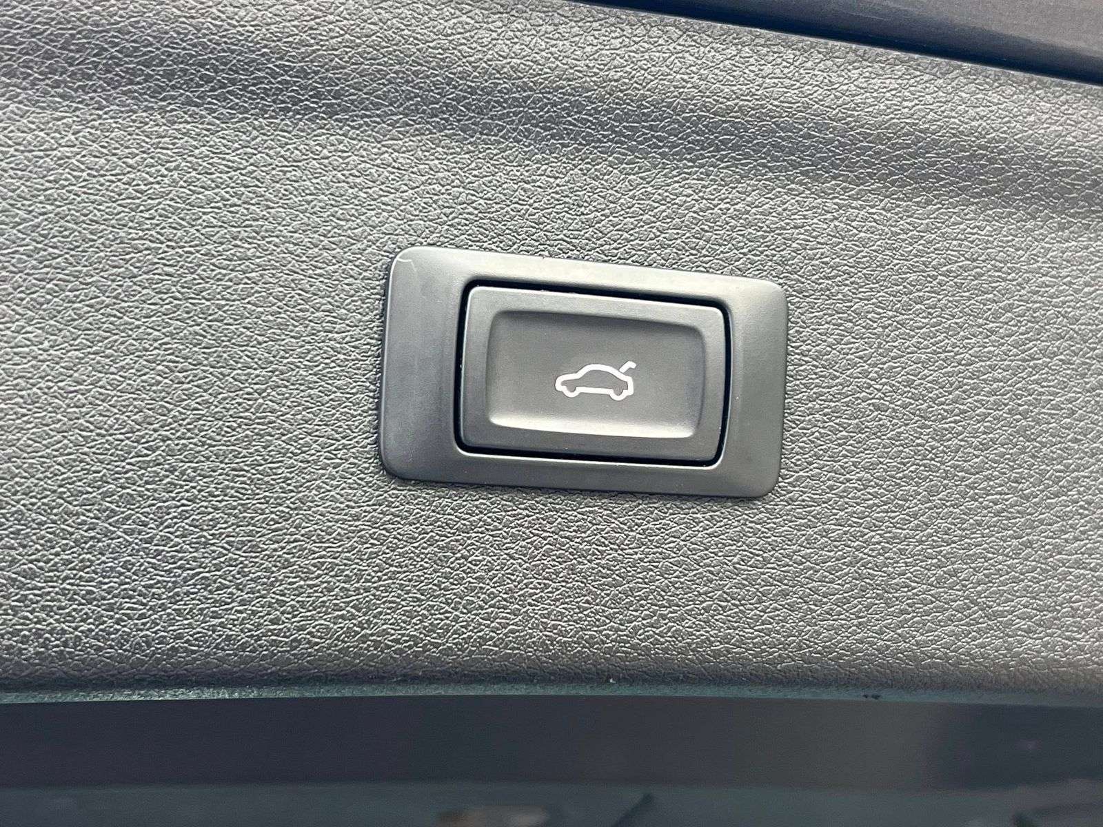 2015 AUDI Q3 2015 AUDI Q3